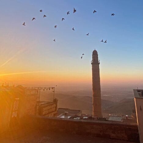 Gorzko-żółty Trabzon – kolory, historia i magia Morza Czarnego